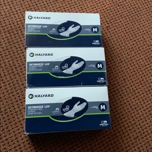 3 boxes Disposable Powder Free  about 600 didn’t count